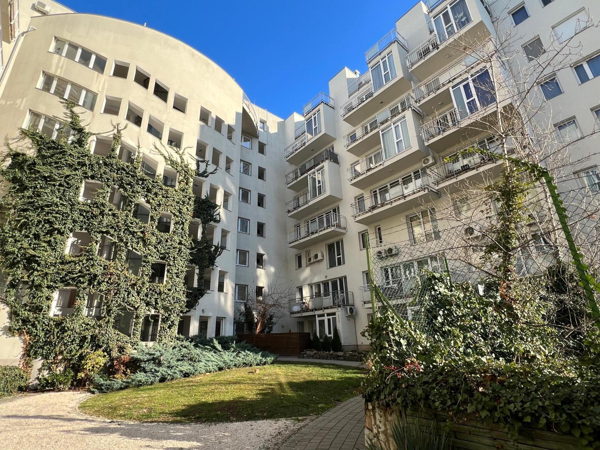 Acacia Aparhotel-Near New York Cafe Budapest Ngoại thất bức ảnh