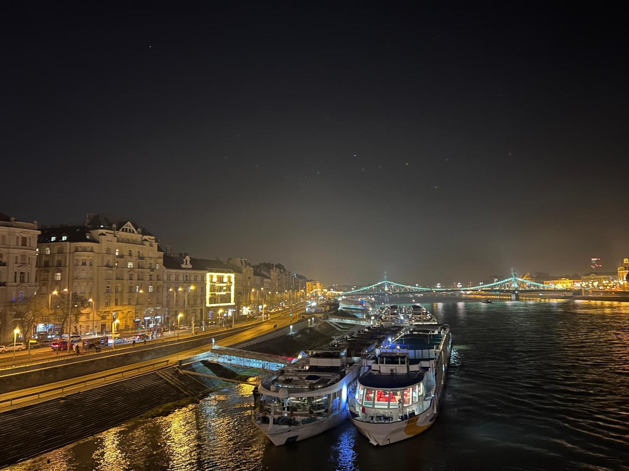 Acacia Aparhotel-Near New York Cafe Budapest Ngoại thất bức ảnh